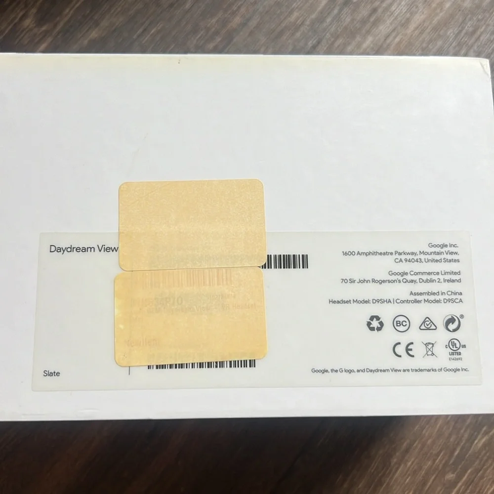 Daydream View VR headset